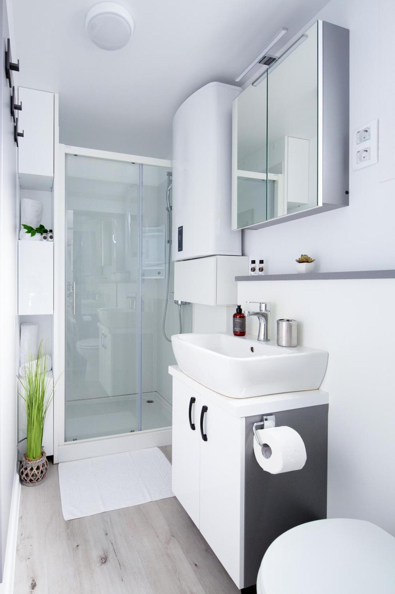 Floating Sea House Shark 3 Apartment Порторож Екстериор снимка
